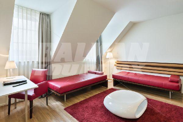 holiday in Austria Trend Hotel Beim Theresianum