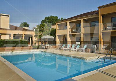 holiday in Courtyard by Marriott Richmond West