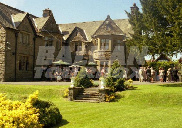 holiday in Maes Manor Country