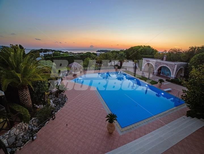 holiday in Lagonissi - villa 02, 4 bedrooms