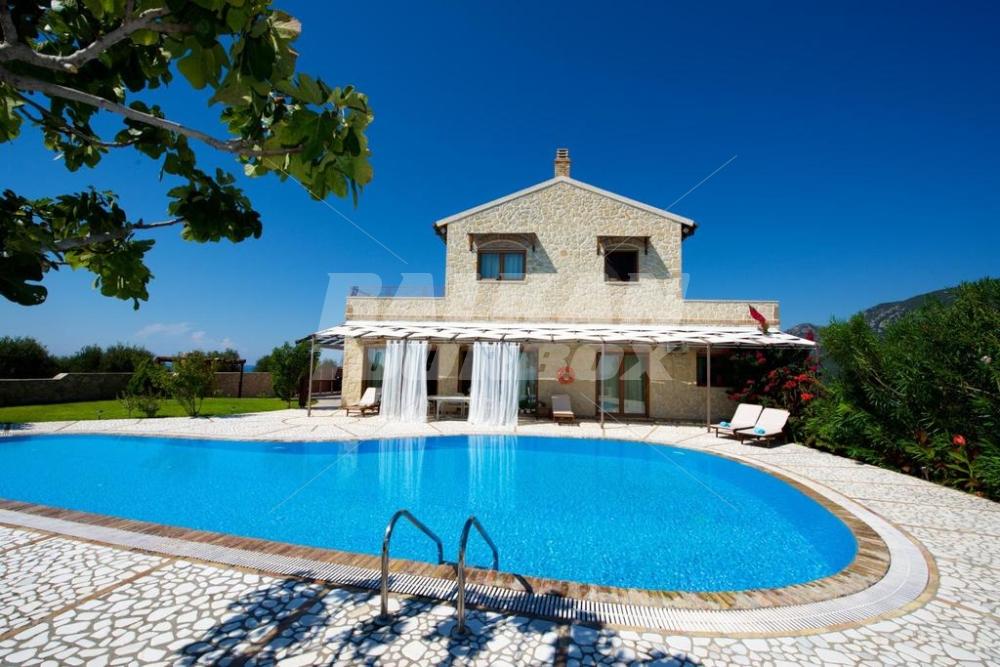 holiday in Chalikounas Villa