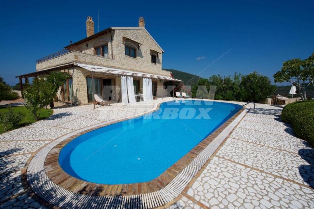 holiday in Chalikounas Villa