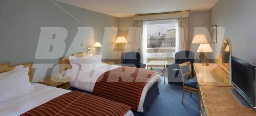 почивка в Sofitel Victoria