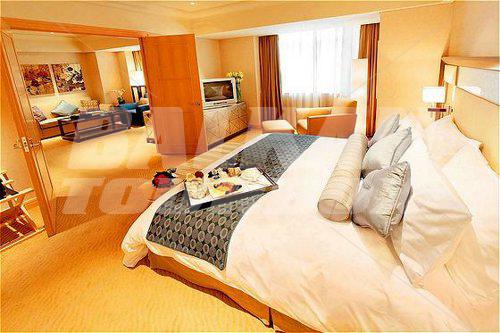 почивка в Crowne Plaza Fudan