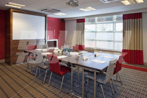 holiday in Express by Holiday Inn Glasgow Airport