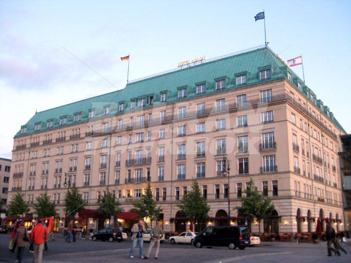 почивка в Adlon