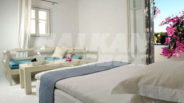 holiday in Kapetan Tasos Suites