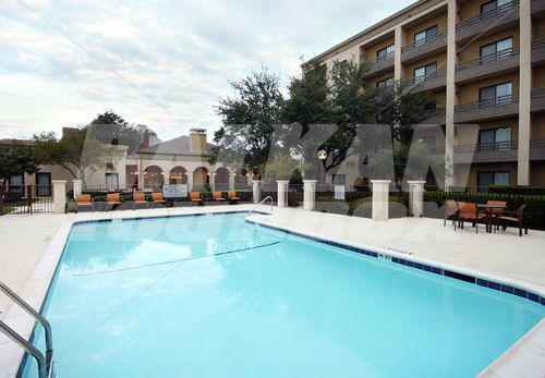 holiday in Courtyard by Marriott Dallas Market Center