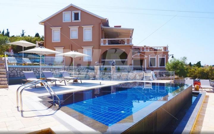 почивка в  Faros Residence Adults Only