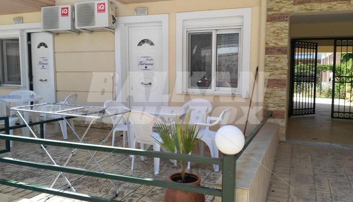 holiday in Paralia Ofriniou - apartment 01