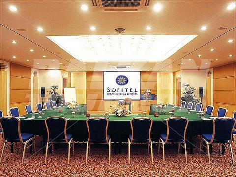 почивка в Sofitel Shanghai Hyland