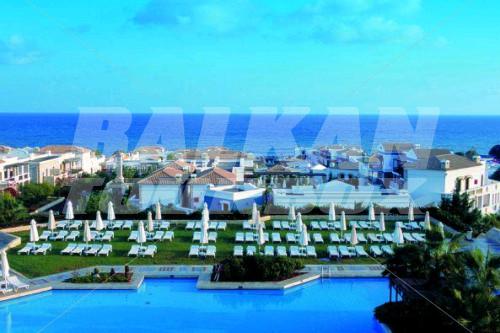 почивка в Aldemar Royal Mare Village