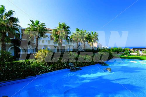 почивка в Aldemar Royal Mare Village