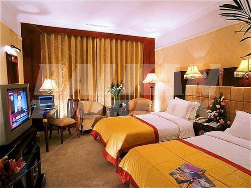 holiday in Grand Mercure On Renmin Square