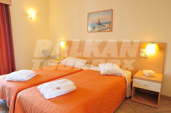 holiday in Thinalos Hotel Apartments