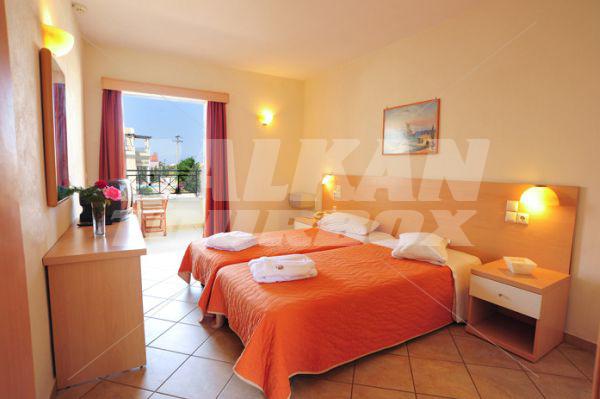 holiday in Thinalos Hotel Apartments