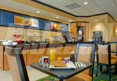 holiday in Fairfield Inn & Suites by Marriott Commerce