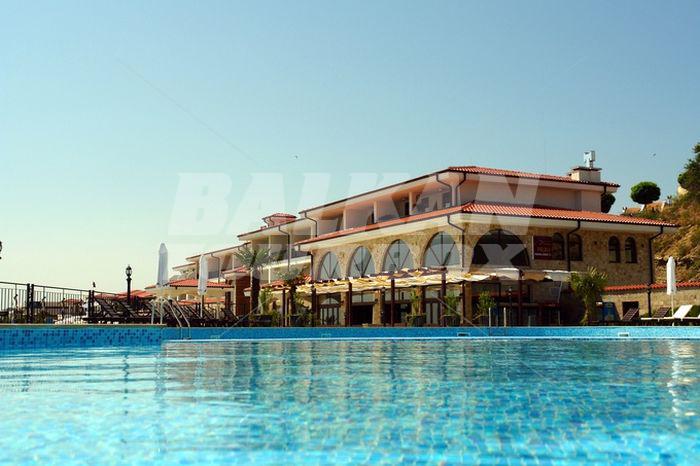 holiday in Hotel Palace Marina Dinevi