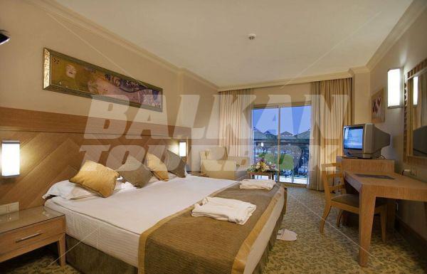 holiday in Alva Donna Exclusive Hotel