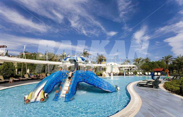 holiday in Alva Donna Exclusive Hotel