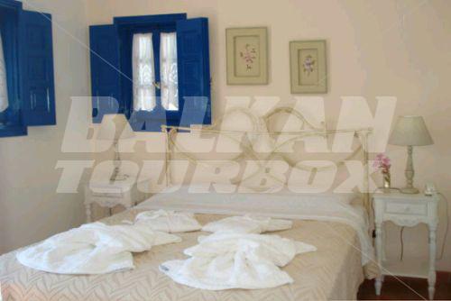 holiday in Folegandros Apartments