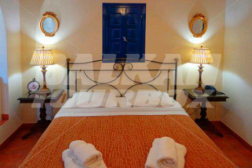 holiday in Folegandros Apartments