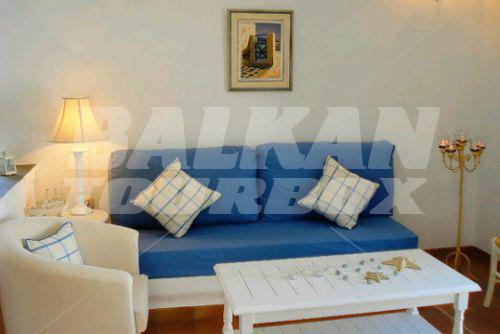 holiday in Folegandros Apartments