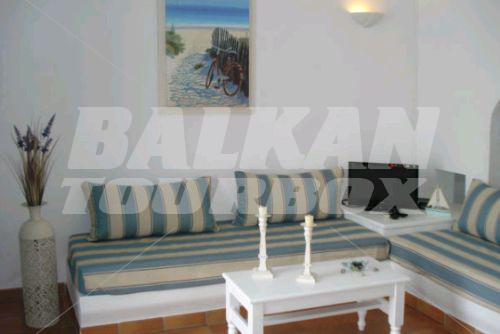 holiday in Folegandros Apartments