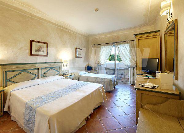 holiday in Colonna Resort 