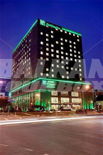 почивка в  Holiday Inn Deshengmen