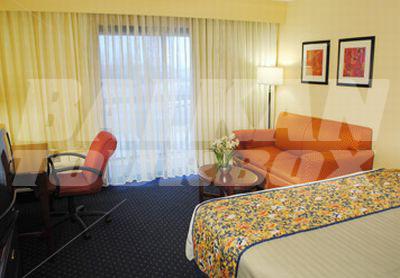 holiday in Courtyard by Marriott St. Louis Airport/Earth City