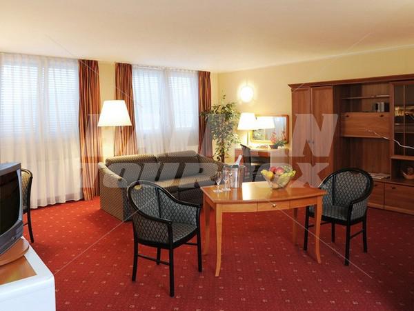 почивка в Atlas City Hotel