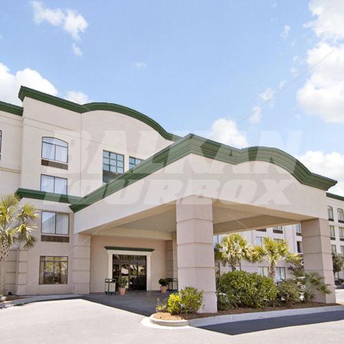 holiday in  Fairfield Inn & Suites by Marriott Charleston Airport/Convention Center