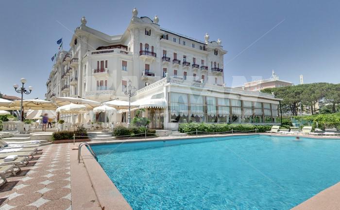 holiday in Grand Hotel Rimini e Residenza Parco Fellini 