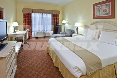 holiday in Holiday Inn Express Hotel & Suites Richmond