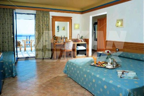 почивка в Aldemar Amilia Mare Family Resort