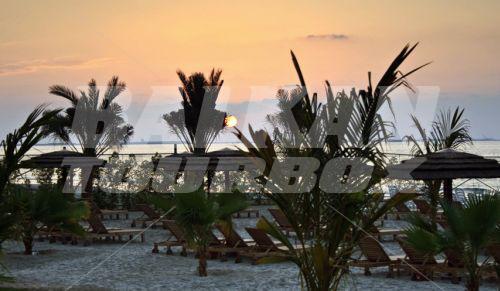 почивка в Royal Beach Resort & Spa Sharjah