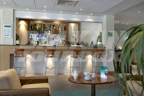 почивка в Holiday Inn Bristol Airport