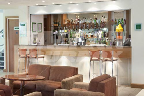 почивка в Holiday Inn Bristol Airport