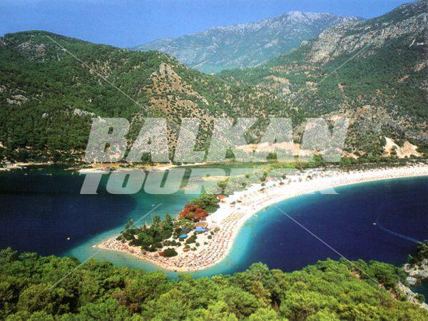 holiday in Akdeniz Beach