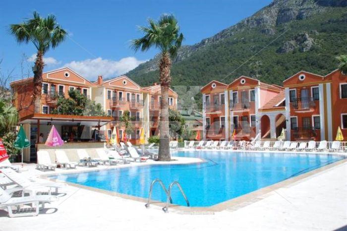 holiday in Akdeniz Beach