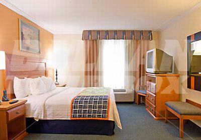 holiday in Fairfield Inn & Suites by Marriott Coventry