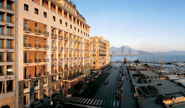 holiday in  Grand Hotel Vesuvio