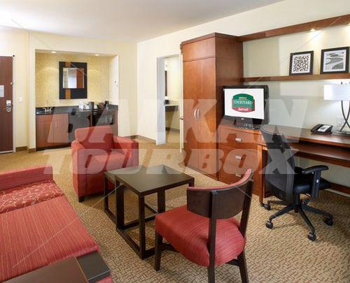 holiday in Courtyard by Marriott Pittsburgh Airport Settlers Ridge