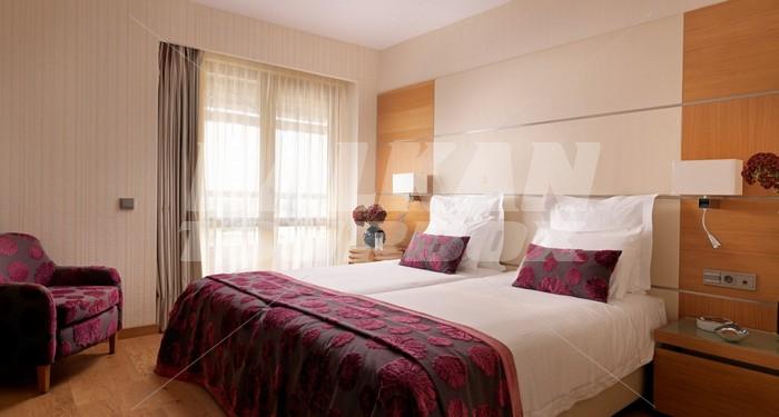 почивка в Divani Apollon Suites