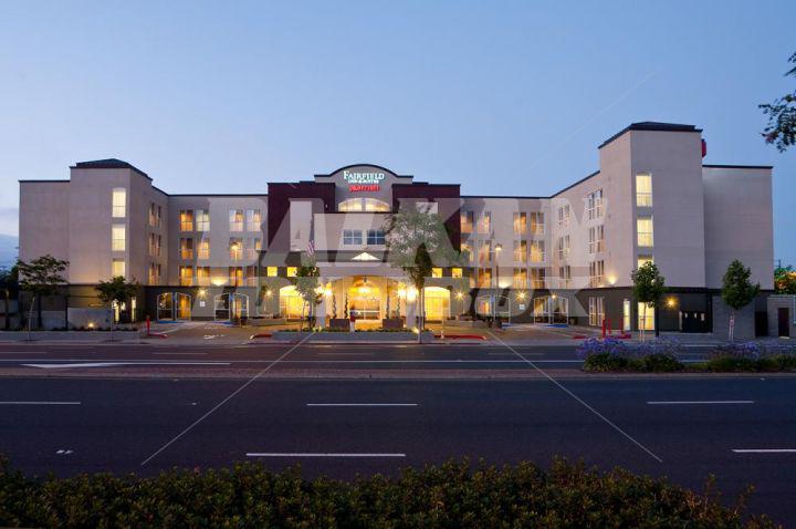 holiday in  Fairfield Inn & Suites by Marriott San Francisco Airport/Millbrae