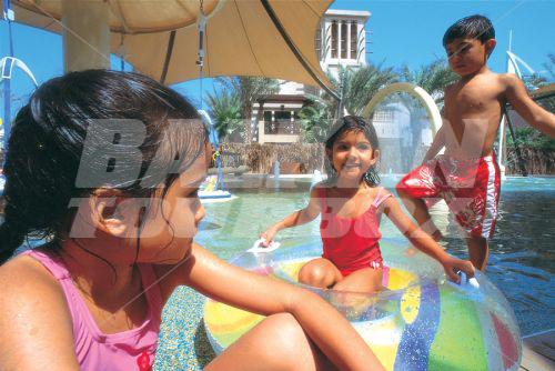 holiday in Al Qasr