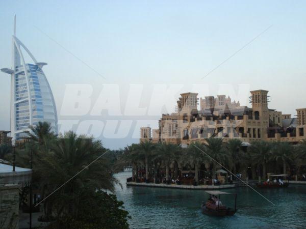 holiday in Al Qasr