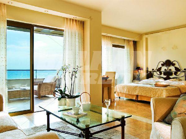 почивка в Sani Asterias Suites