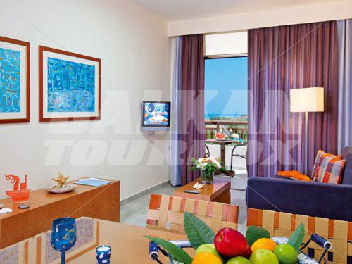 почивка в Asterion Beach and Suites